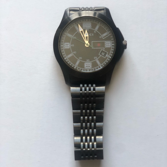 Gucci Watch - Picture 12 of 14